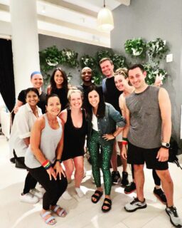 Team yoga in NY! 🧘🏼‍♀️🧘🏽Thank you @thewell for a great class.