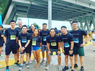 Team @we_are_syms at the JP Morgan run in Singapore! 🏅