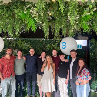 Our Belfast office celebrated its summer party last week, with five Syms celebrating their 1-year anniversaries with the company! 🌞