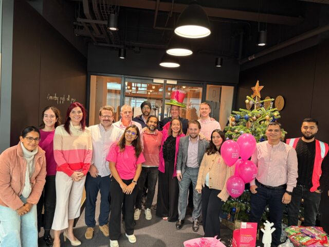 Our Syms sure know how to #wearitpink for cancer research 👚💗